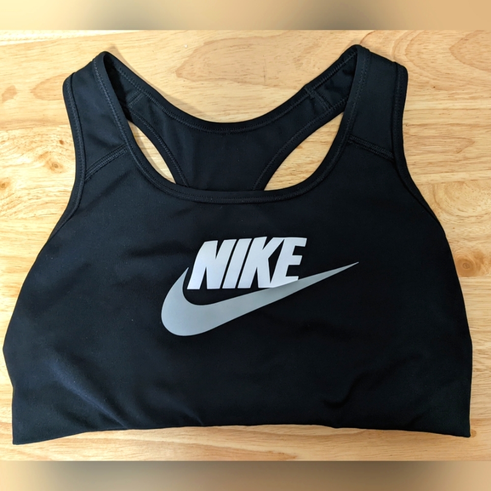 Nike dry-fit sports bra M